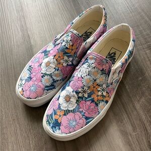 Vans Multicolor Floral Slip-On Shoes size 9.5